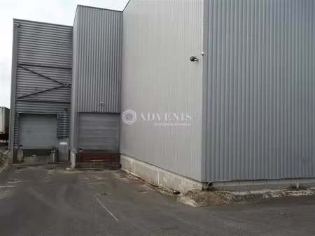 location entrepôt 727 m²