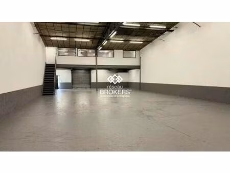 location entrepôt 380 m²