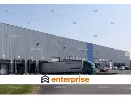 location entrepôt 17 507 m²