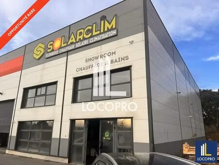 location entrepôt 300 m² à 759 m²