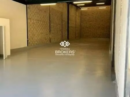 location entrepôt 450 m²