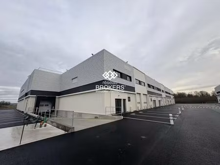 location entrepôt saint aignan grandlieu 44860 285m²
