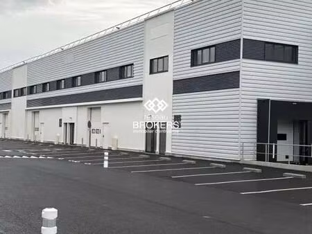 location entrepôt saint aignan grandlieu 44860 335m²