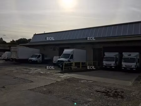 location entrepôt 175 m²
