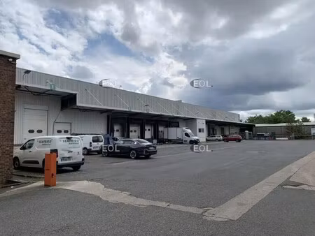 location entrepôt 7 005 m²