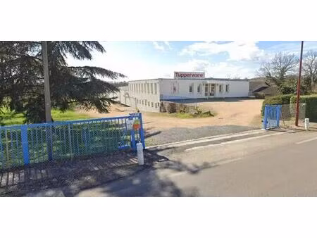 location local d'activités 1 000 m²