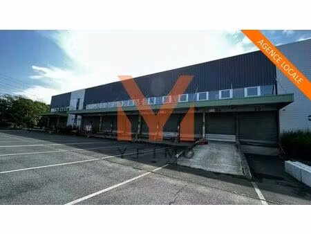 location local d'activités 3 204 m²