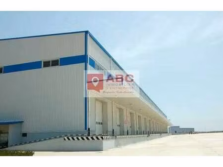 location local d'activités 480 m²