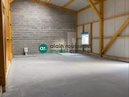 location local d'activités 230 m²