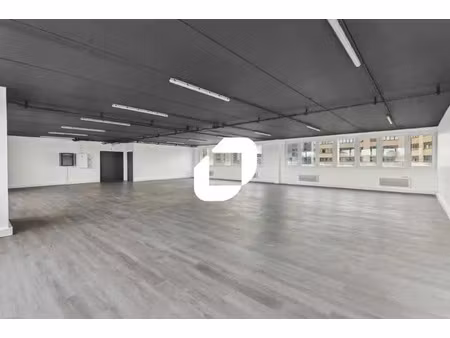 location bureaux 658 m²