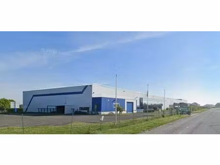 location entrepôt laon 02000 3000m² à 9840m²