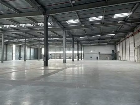 location entrepôt lieusaint 77127 13120m²