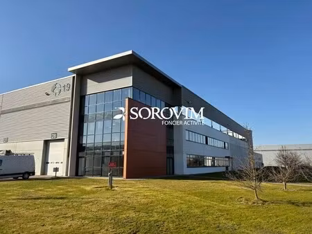 location local d’activités saint quentin fallavier 38070 24526m²