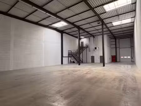 location local d’activités 554m² à 4654m²
