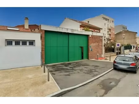 location local d'activités 1 169 m²