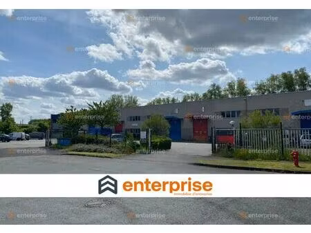 location local d'activités 400 m² à 2 130 m²