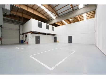 location local d’activités dardilly 69570 540m²