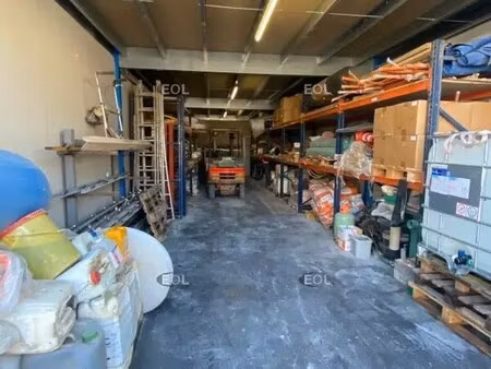 location local d’activités gardanne 13120 230m²