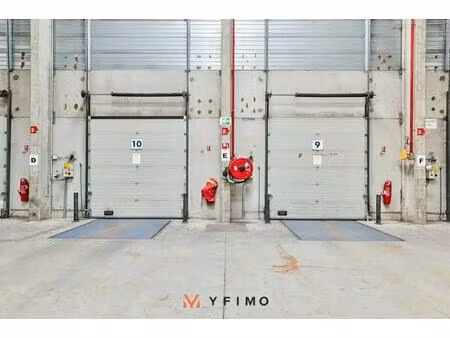 location local d'activités 4 000 m² à 8 460 m²