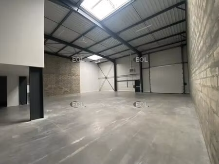 location local d’activités grigny 91350 376m²