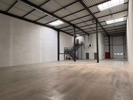 location local d’activités heyrieux 38540 554m² à 4654m²