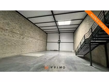 location local d'activités 370 m²