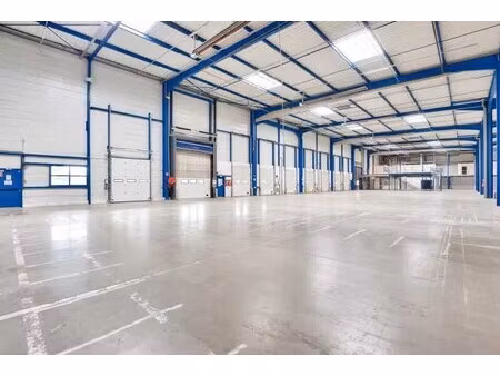 location local d'activités 10 750 m²