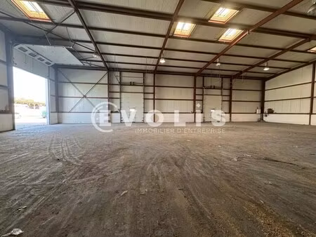 location local d'activités 750 m²