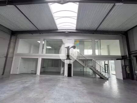 location local d’activités roncq 59223 797m²