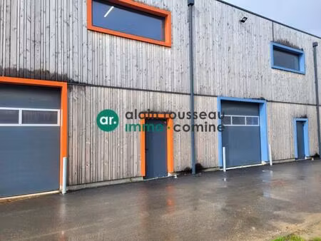 location local d'activités 166 m²
