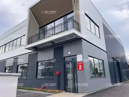 location bureaux 529 m²