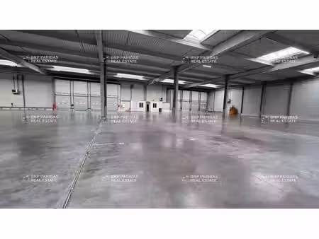 location local d’activités bussy-saint-georges 77600 4370m²