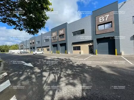 location local d’activités bussy-saint-georges 77600 229m² à 916m²