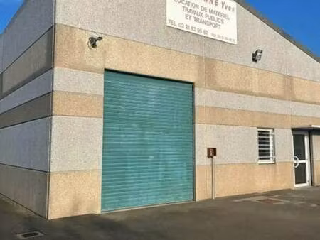 location local d'activités 110 m²