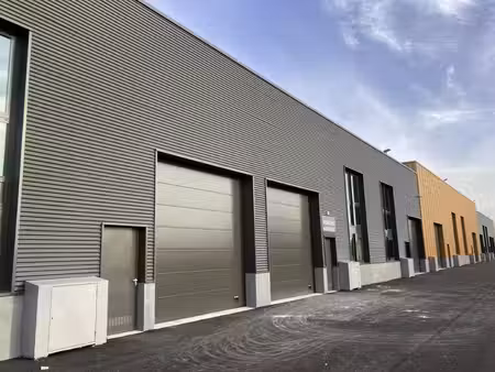 location local d’activités 260m² à 1118m²