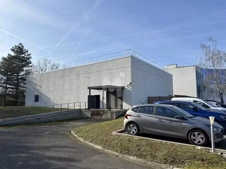 location local d’activités evry courcouronnes 91080 273m²