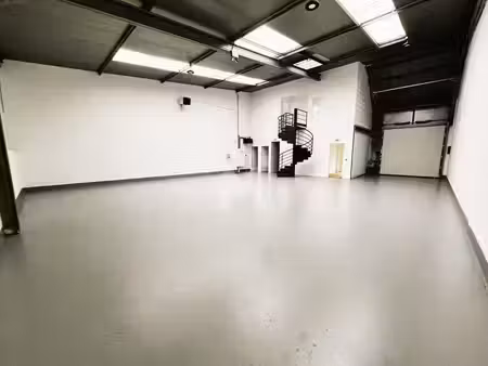 location local d’activités évry-courcouronnes 91000 218m² à 436m²
