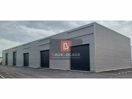 location local d'activités 300 m² à 440 m²