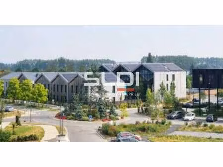 location local d'activités 218 m² à 1 324 m²