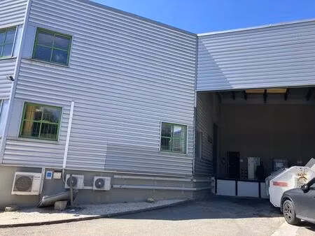 location local d’activités la ciotat 13600 890m²