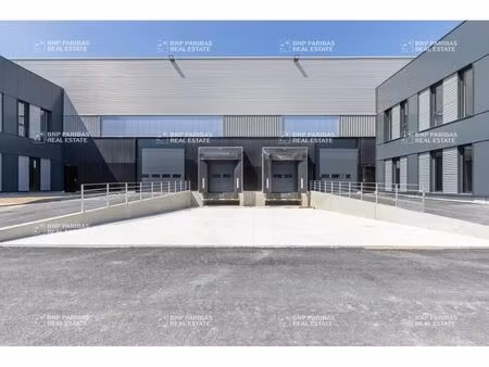 location local d’activités le bourget 93350 1231m² à 7068m²