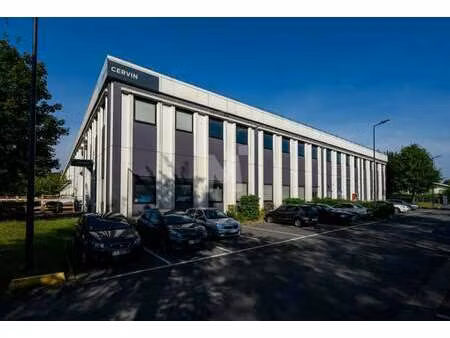 location local d'activités 213 m² à 1 991 m²