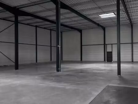 location local d’activités miribel 01700 894m²