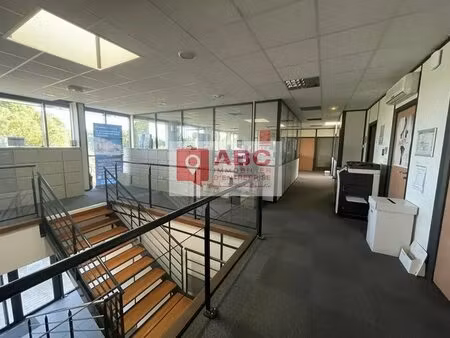 location local d’activités montpellier 34070 585m²