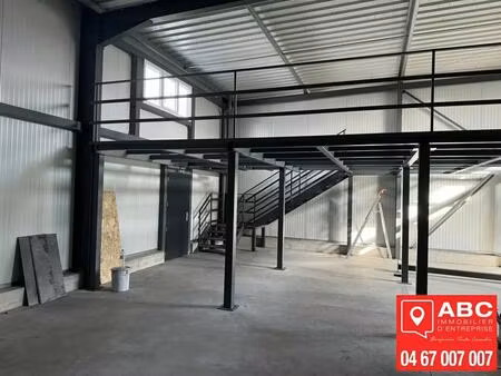 location local d'activités 153 m²