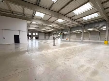 location local d’activités saint andre lez lille 59350 2643m²