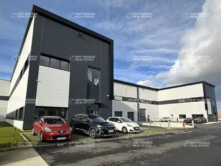 location bureaux 410 m² à 2 595 m²