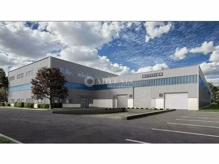 location entrepôt 4 000 m²