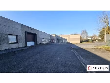 location entrepôt 500 m² à 1 000 m²