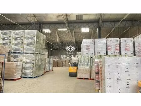 location entrepôt 3 200 m²